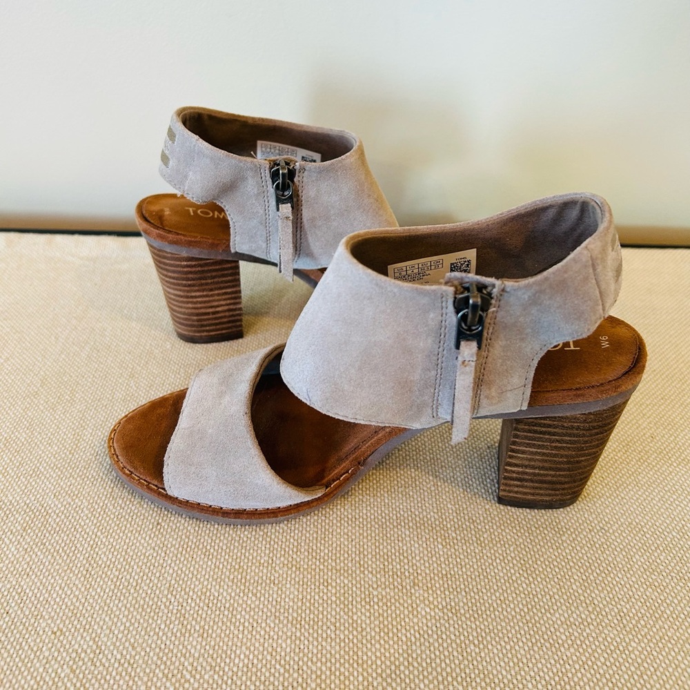 Toms Taupe Suede Chunky Heel Sandals